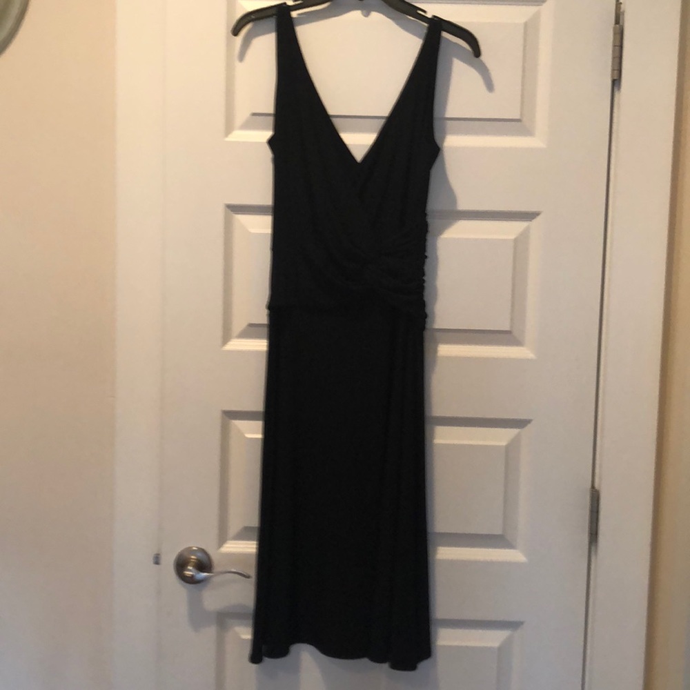 Jones New York, Sz. 6. Black dress.